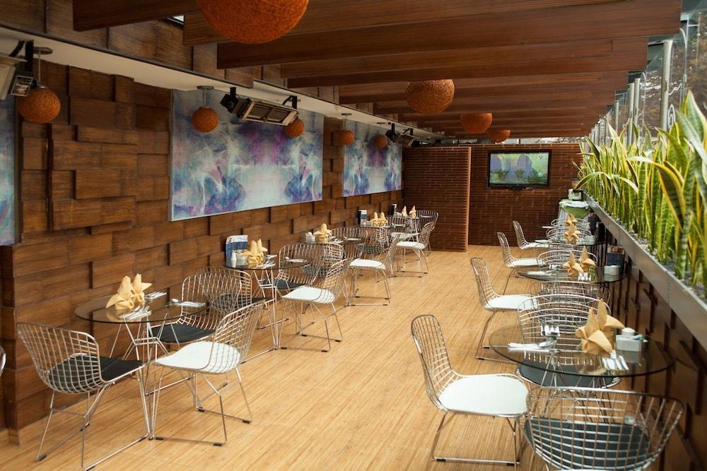 Hotel Colombians Suite Богота Екстериор снимка
